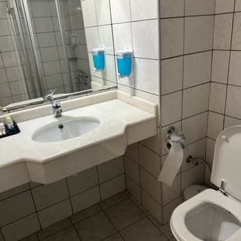 Amara Luxury Resort & Villas Hata Yaptık Değip Paramızı Alıp Bizi Gönderdikleri Otel.