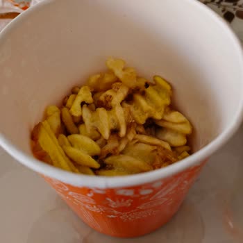 Popeyes Yarım Kova Patates