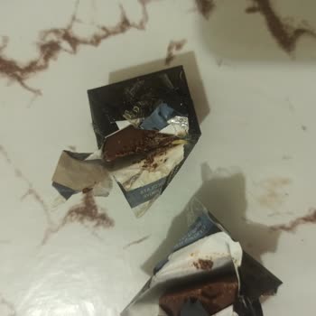 Ender Çikolata Kurtlu Ve Bozuk