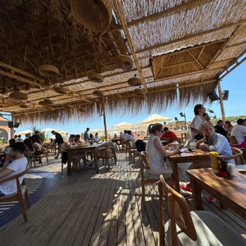 Kali Beach (Alaçatı) Bir Lira Etmez👎🏻