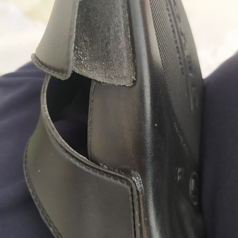 Ceyo Terlik Yapışkanı Açılıyor