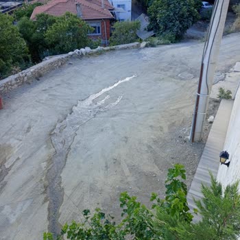 Edremit Belediyesi Balıkesir Edremit Altınoluk Belediye Yol Hizmeti Yapmıyor