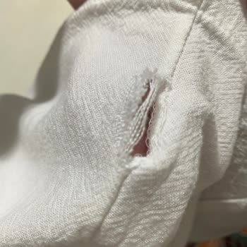 DeFacto Keten Pantolon Dikişleri İlk Yıkamada Direkt Söküldü.