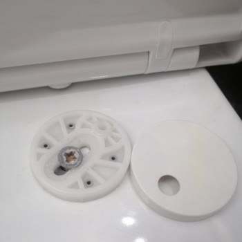 Bien Seramik Klozet Kapağı Menteşesi Kırıldı