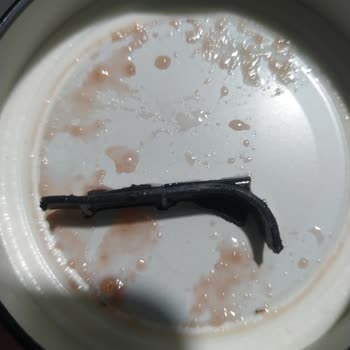 Şok Marketler Alınan Boltane Marka Reçelin İçinden Plastik Cisim Çıktı!