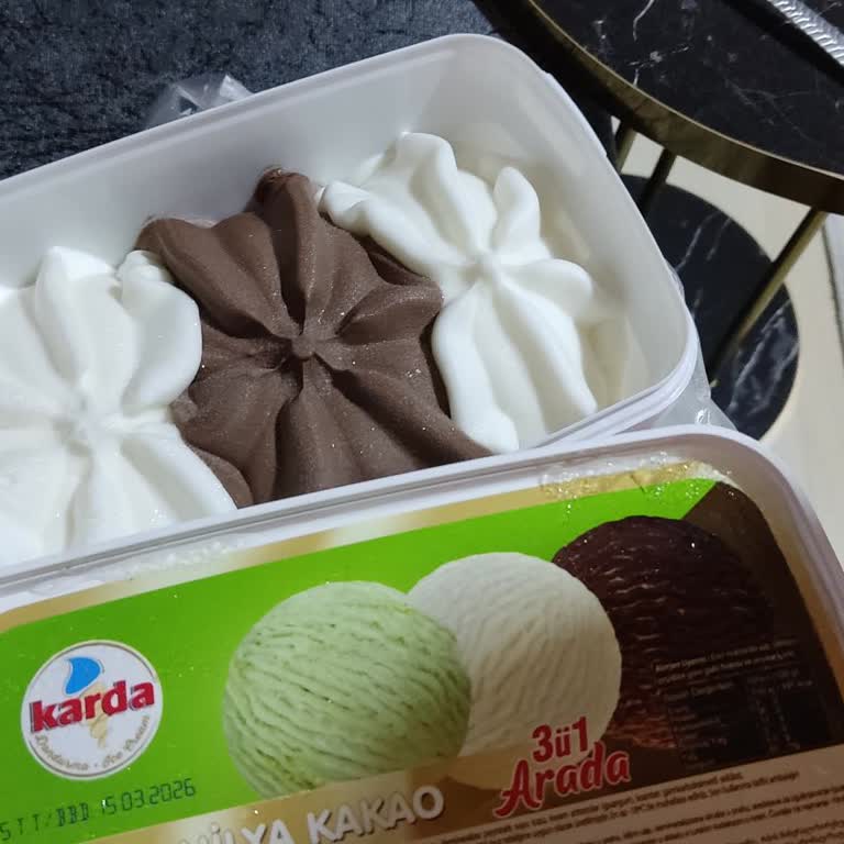 Karda Dondurma 3 Bir Arada Diyorlar Ama İkisi Bir Arada Çıkıyor