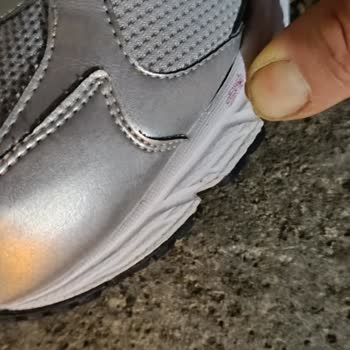 Özdilekteyim.com Dan Alınan, Orijinal Olmayan New Balance