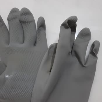 Koroplast Eldivende Parmak Uçlarında Yapışma Sorunu