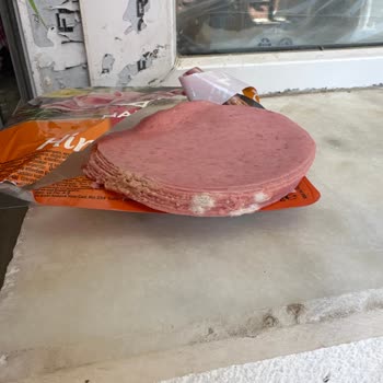 Namet Küflü Ve Bozuk Ürün Sıkıntısı