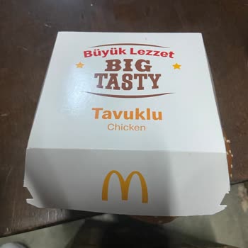 McDonald's Çürük Domatesli Hamburger Ve Özverisiz Hizmet