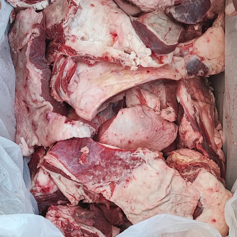 Carrefour SA İyi Etleri Alıp Bize Sıyırma Etleri Gönderiyor.