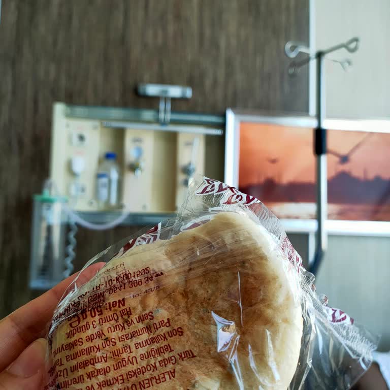 Balıkesir Üniversitesi Hastanesi Küflü Ekmek, Bozukmuş Yemekler!