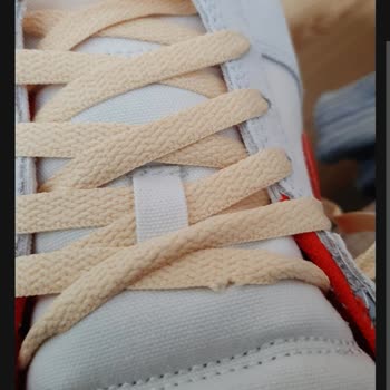 Sneaks Up Müşteri İlgisizliği Ve Arkasında Durmama