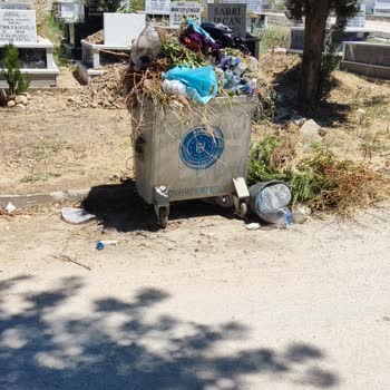 Osmangazi Belediyesi Kabristan Kirliliği Ve Çöpler