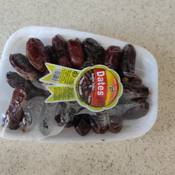 Zırhlı Toptan Market Alışverişte Fiyat Etiketleri Ve Hurma Sürprizi