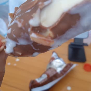 A101den Dondurma Almıştım Ama Lekeli Çıktı