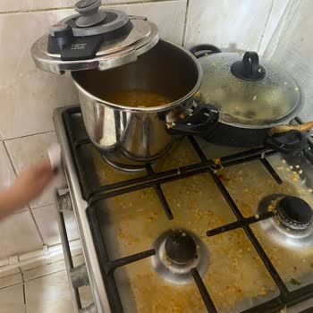 Emsan Düdüklü Tencere Patladı: Güvenliğim Tehlikeye Girdi!