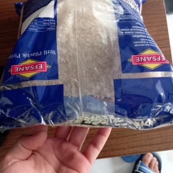 BİM Yırtık Ürünü Yapıştırarak Tekrar Reyona Koyma