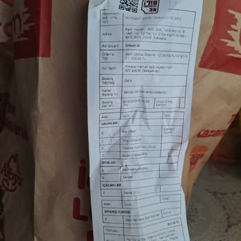 Burger King Sipariş Dağılmış Ezilmiş Şekilde Geldi