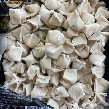 Gold Mantı Tarihi Geçmemiş Halde Küflenen Ürün