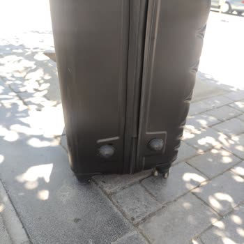 AJet (Anadolu Jet) Kırık Valiz Ve İlgisiz Müşteri Hizmetleri: Çözüm Bekliyorum!