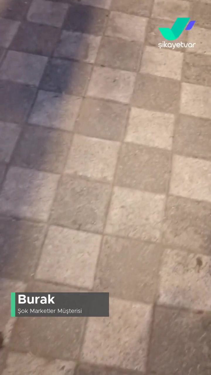 Şok Marketler Dükkanı Erken Kapatıyor, Müşteriyi İçeri Almıyor! videonun kapak resmi