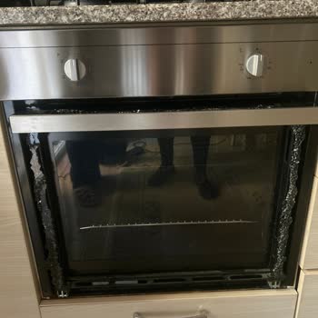 Beko Fırın Cam Patlaması