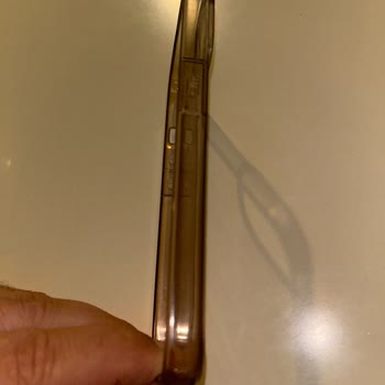 Spigen Şeffaf Kılıfın Sararması