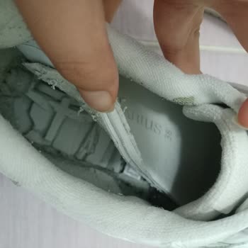 Stradivarius Ayakkabının Kısa Sürede Deforme Olması.