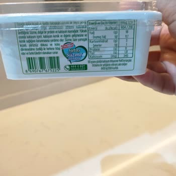 Sütaş Peynir Sararmış Ayran Küflenmiş