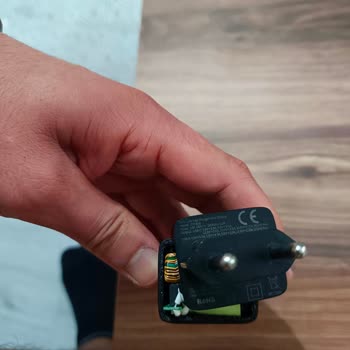 Mcdodo Şarj Cihazı İkiye Bölündü