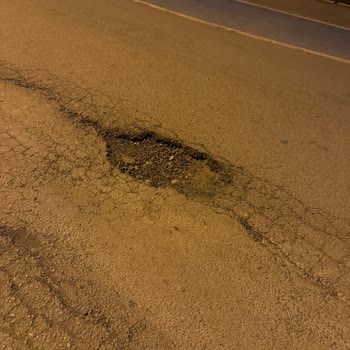 Elbistan Belediyesinin Kapamadığı Çukur