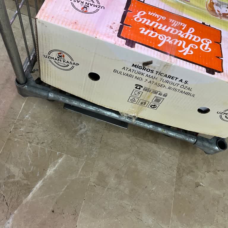 Migros Kurban Satışında Kapağı Açık Şekilde Koli Teslim Edilmesi