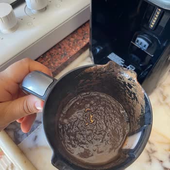 Karaca Züccaciye Karaca Sütlü Kahve Makinesi Dibi Tutuyor