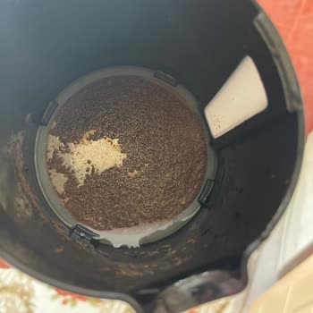 Karaca Züccaciye Karaca Sütlü Kahve Makinesi Dibi Tutuyor