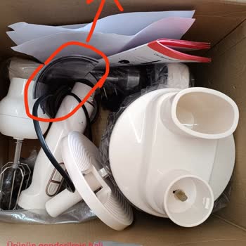 Schafer Kutuyu Açmadan Tamir Ediyor