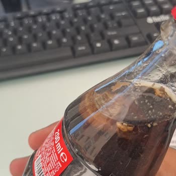 Coca-Cola İçinde Yabancı Madde Var