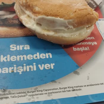 Burger King Hamburgerin Yağlı Ve Mayonezi Bol Olması