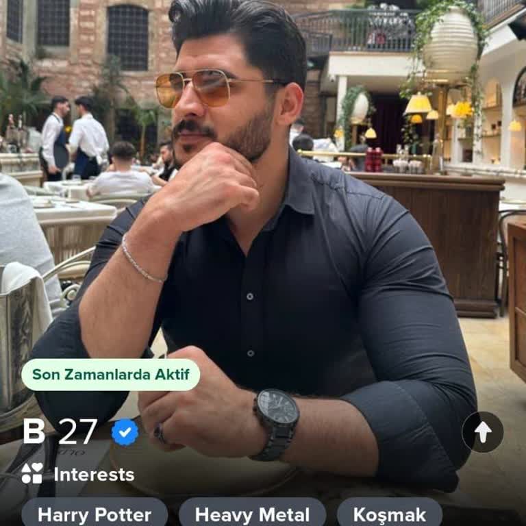 На Tinder на мое имя создан фейковый аккаунт