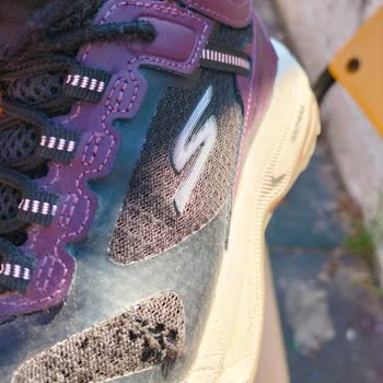 Жалоба на деформацию обуви Skechers