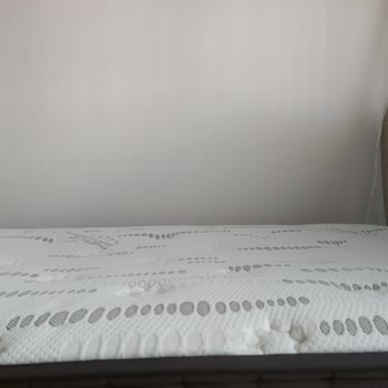 Bambi Yatak Deforme Oldu, Rahatsız Ediyor