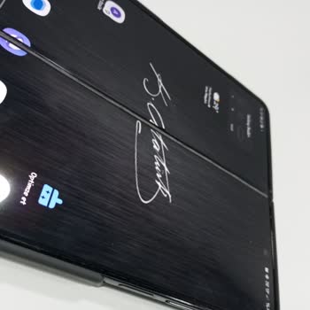 Samsung Z Fold 5 İç Ekran Hüsranlığı