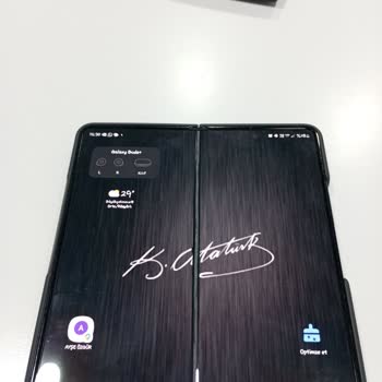 Samsung Z Fold 5 İç Ekran Hüsranlığı