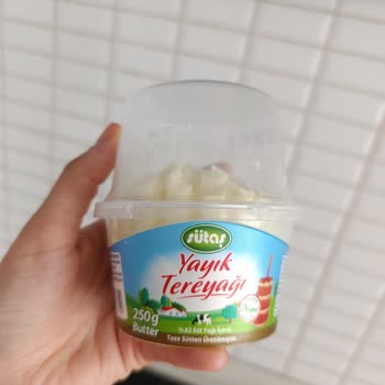 Sütaş Tereyağının İçinde Ne Var?