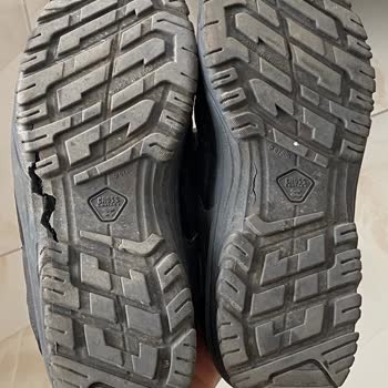 Quechua NH100 Outdoor Model Ayakkabının Tabanları Yarıldı
