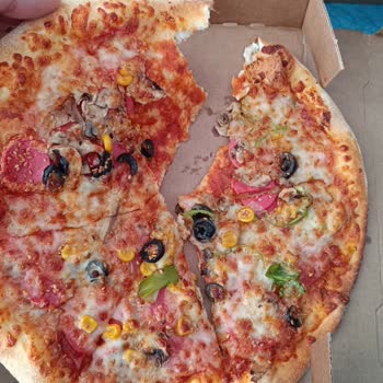 Domino's Pizza Bulamaç Çorbası Gibi Pizza Geldi
