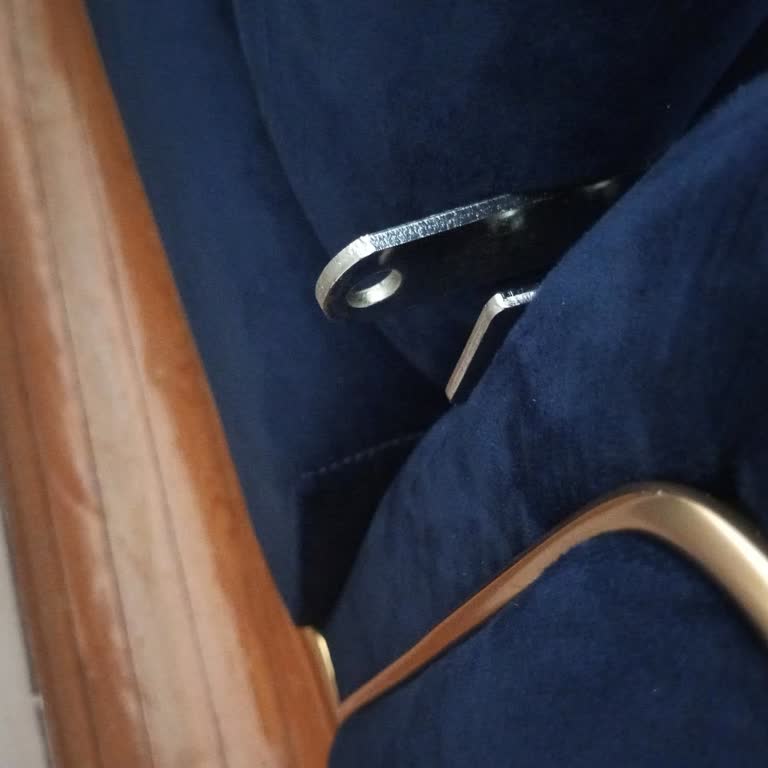 Confident AVM Oturma Gurubu Hasarlı!