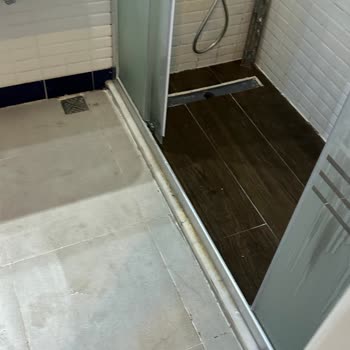 Tatilbudur Duş Kabini Patladı, Yaralandık Ve Otel Yetkilileri Bizi Ciddiye Almadı
