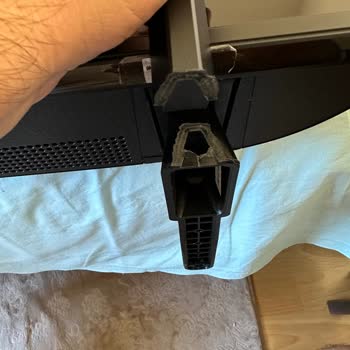 Vestel LED Televizyonumun Ayakları Durduk Yere Kırıldı