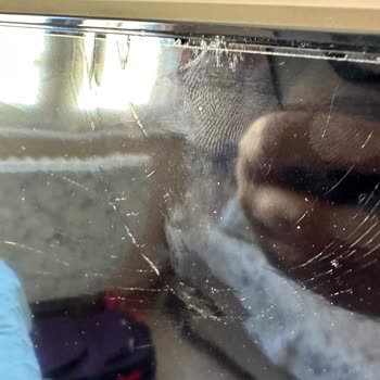 Vestel LED Televizyonumun Ayakları Durduk Yere Kırıldı